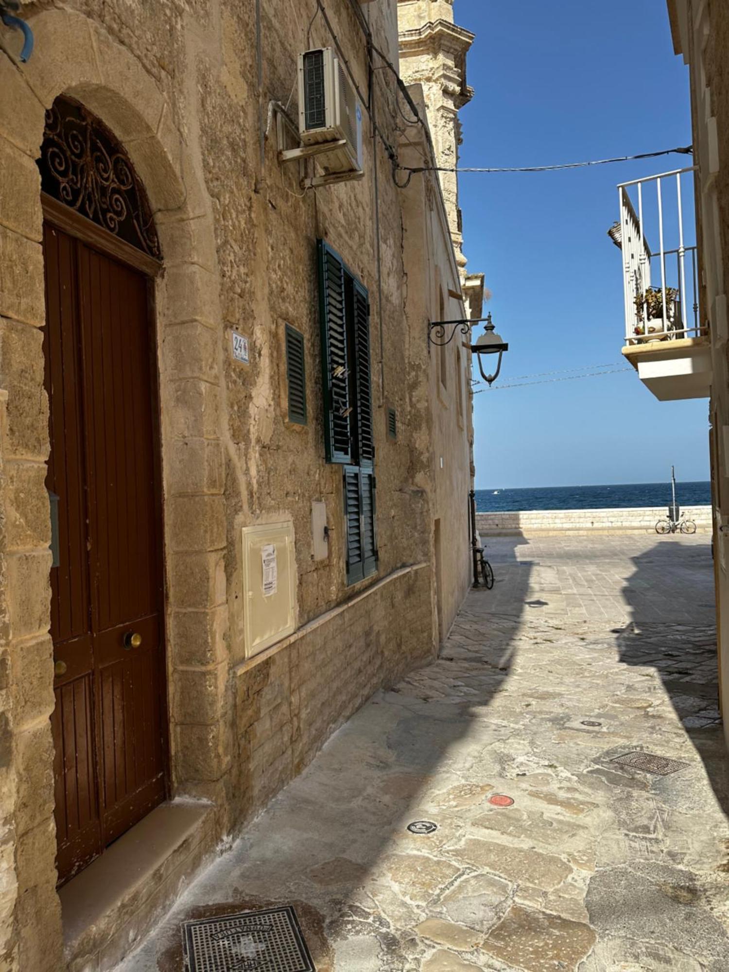 Casa Vacanze San Salvatore Centro Storico Monopoli Extérieur photo
